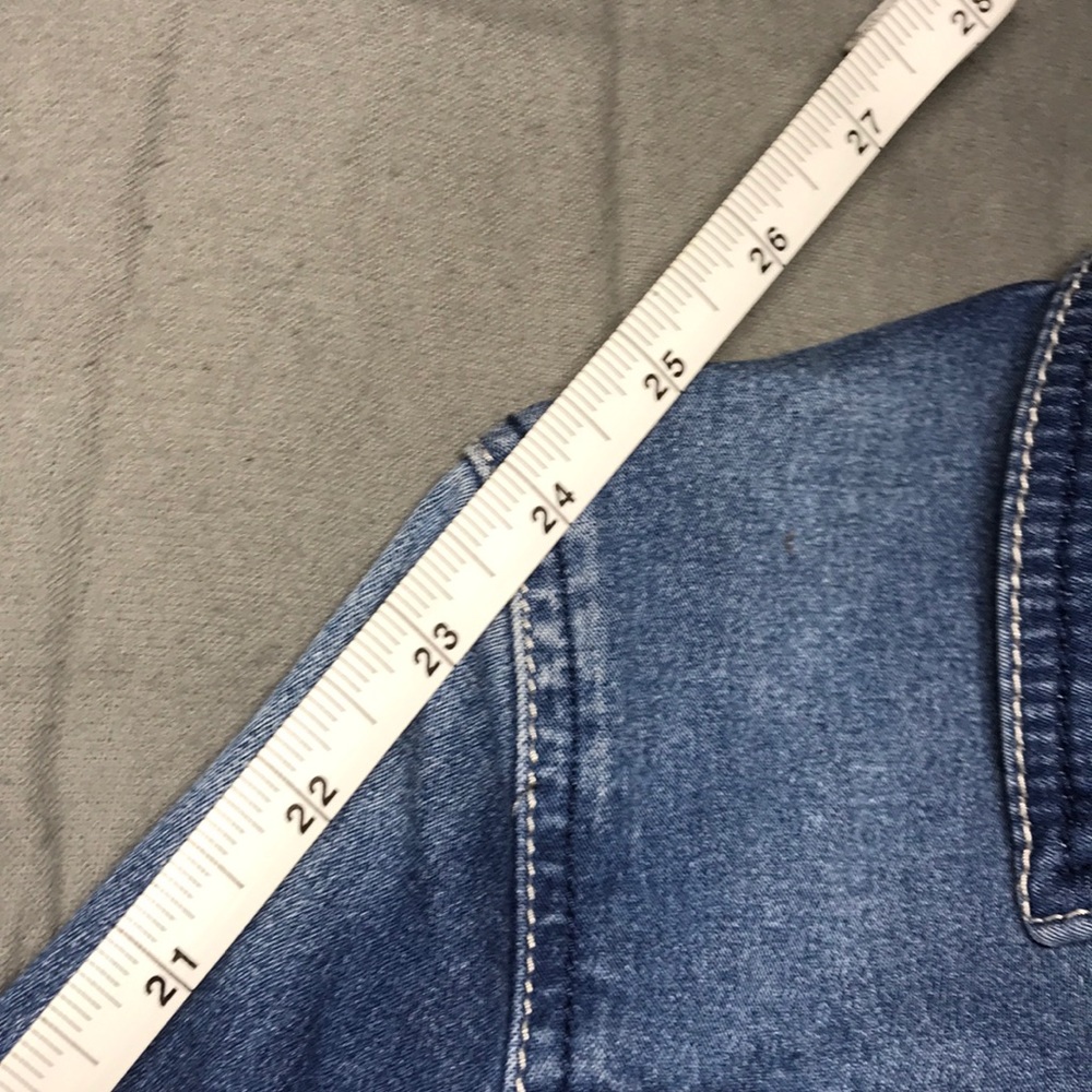 ☮️Cheap Jean Jacket☮️ - Picture 4 of 6